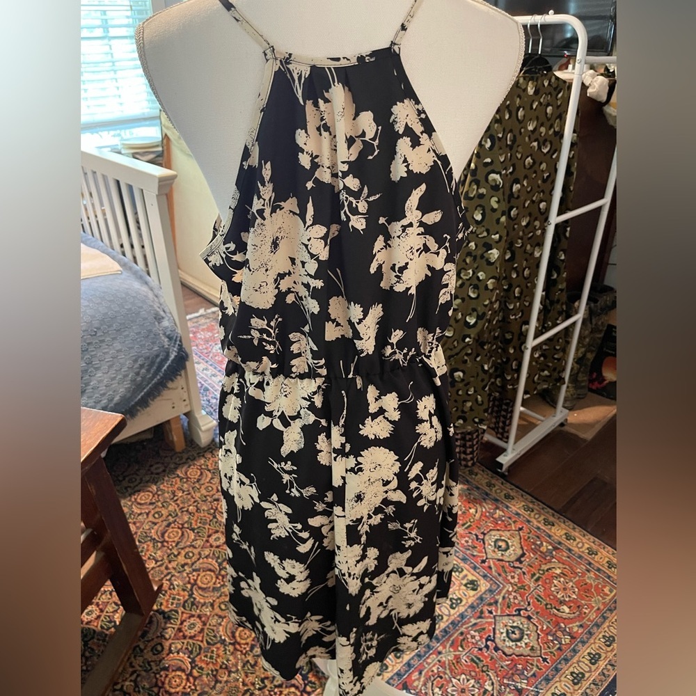 SHEIN Plus Floral Print Surplice Neck Cami Dress Black and White Multi NWOT 1XL - Picture 2 of 10